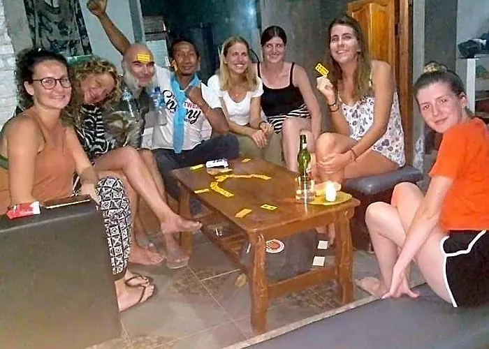 Hostal Apollo Lovina
